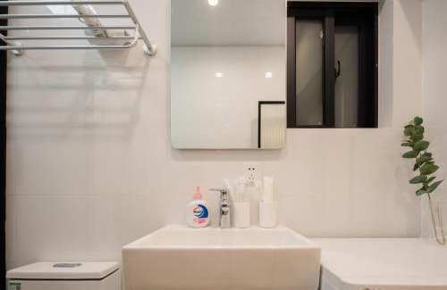Xuhui Apartment | QingYan
