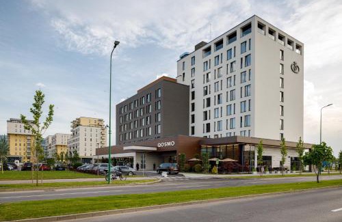 Tractorul Hotel | Qosmo Brasov Hotel