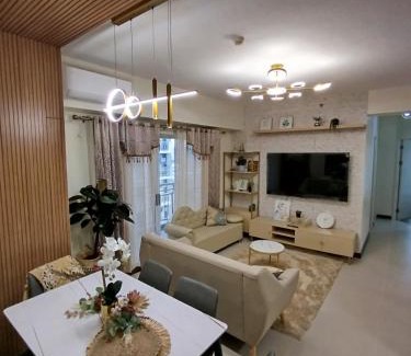 Pasig Apartment | Qozzy Place by ChiQue
