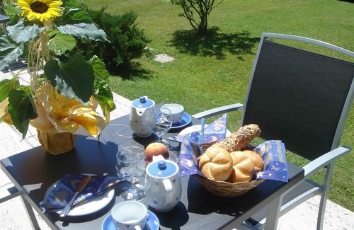 Schuttdorf Cottage | Quadruple room with shower od. Bathroom, toilet - Lindenthaler, guesthouse
