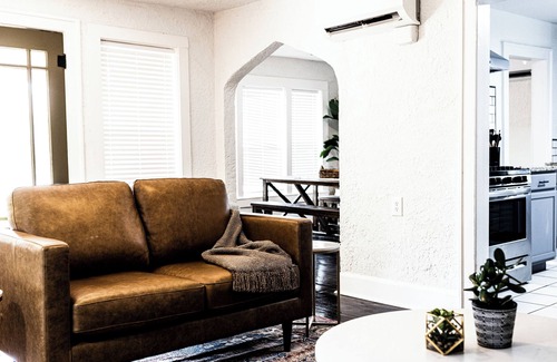 San Angelo House | Quaint 3BR - Minutes to Downtown San Angelo - Sleeps 6