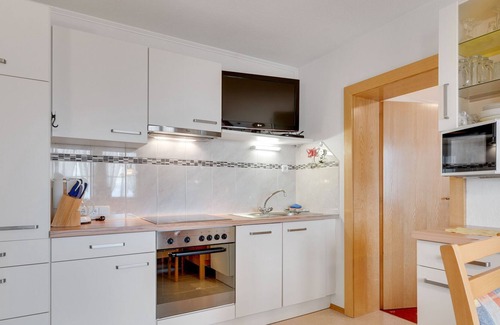 Hainzenberg Apartment | Quaint Apartment in Hainzenberg near Horbergbahn
