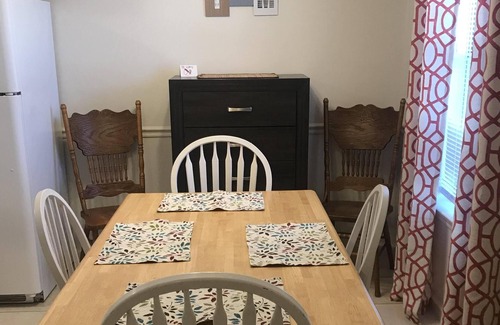 Gautier Condo | Quaint condo with the convenience of the Gulf Coast