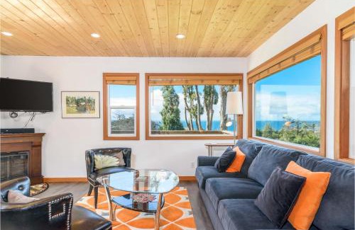Gualala House | Quaint Cottage for 2 With Ocean Views