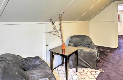 Maple Heights House | Quaint + Cozy Home < 15 Mi to Dtwn Cleveland!