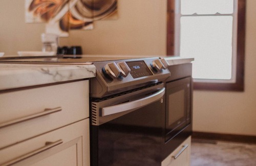 Hayward Other | Quaint Farmhouse in the middle of your outdoor fun