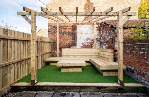 Barton-upon-Humber House | 🏡 Quaint Historic Home | Charming Stay in Barton ✨