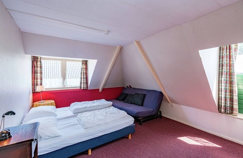 Scherpenzeel House | Quaint Holiday Home in Friesland by the Lake