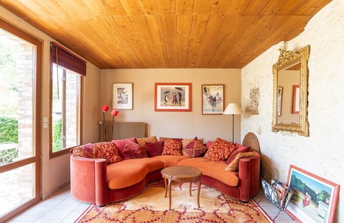 Morogues House | Quaint Holiday home in Morogues with Garden