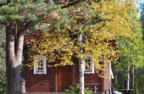 Sorsele House | Quaint holiday home in the forests of Lapland by the river