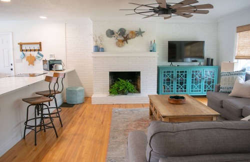 Ormond-by-the-Sea House | Quaint Ormond By the Sea House - short walk to Beach
