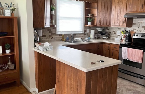 Melrose Park House | Quaint ranch house within walking distance to Emerson Park on Owasco Lake.
