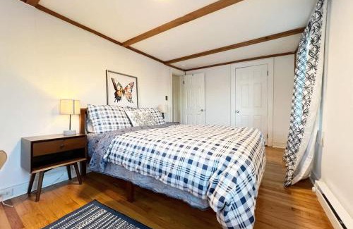 Cliffwood House | Quaint Renovated Single Family