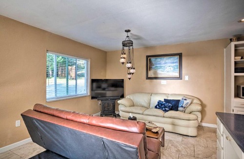 Brookings House | Quaint Riverside Reprieve with Kayaks and Floats!