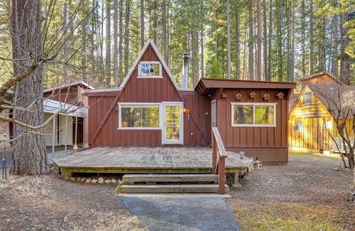 Plumas Eureka Estates Cabin | Quaint + Rustic A-Frame < 5 Mi to Plumas-Eureka!