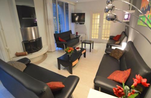 Doornspijk Villa | Quaint Villa in Doornspijk with Swimming Pool