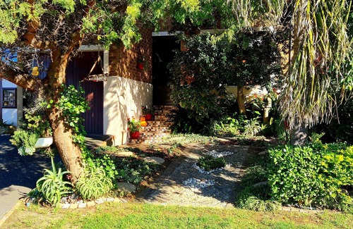 Brackenfell House | Quality accommodation to business and leisure guests to Brackenfell, Cape Town.