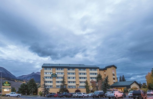 Silverthorne Hotel | Quality Inn and Suites Summit County