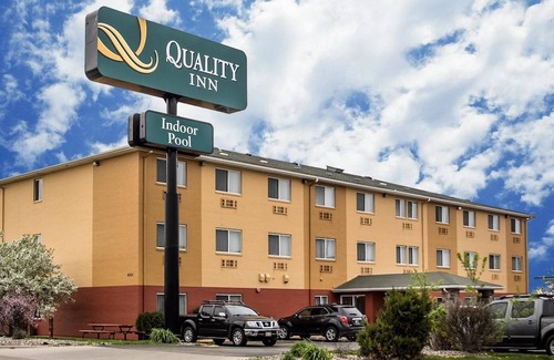 Dubuque Hotel | Quality Inn Dubuque on Hwy 20