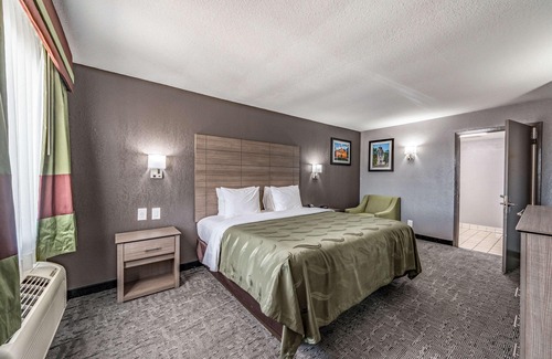 Arena District Hotel | Quality Inn I-10 East Near AT&T Center