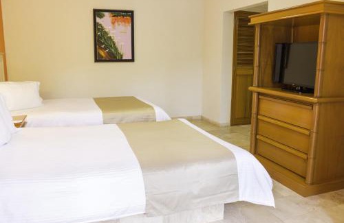 Zona Dorada Hotel | Quality Inn Mazatlan