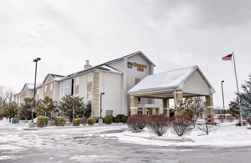 Potomac Hotel | Quality Inn Spring Mills - Martinsburg North