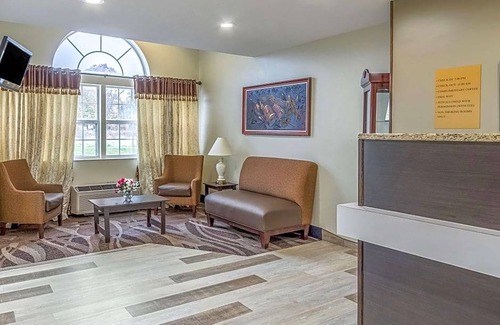 North Lima Hotel | Quality Inn & Suites North Lima - Boardman