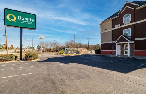Gracewood Hotel | Quality Inn & Suites Augusta Fort Eisenhower Area