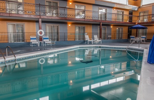 Coldwater Hotel | Quality Inn & Suites Coldwater