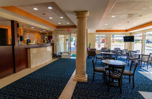 Danbury Hotel | Quality Inn & Suites Danbury near University