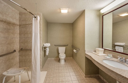 Fishkill Hotel | Quality Inn & Suites Fishkill South near I-84