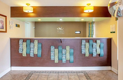 Boys Ranch Hotel | Quality Inn & Suites Live Oak I-10 Exit 283