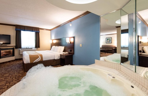 Milford Hotel | Quality Inn & Suites Quakertown - Allentown