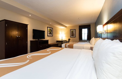 Milford Hotel | Quality Inn & Suites Quakertown - Allentown