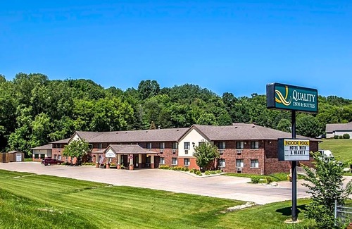 Decorah Hotel | Quality Inn & Suites Decorah