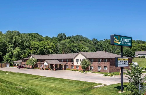 Decorah Hotel | Quality Inn & Suites Decorah