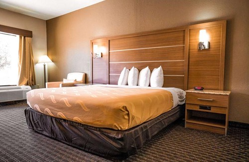 Lithia Springs Hotel | Quality Inn & Suites Lithia Springs