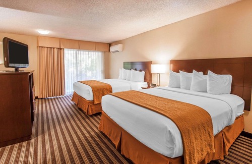 Hazel Dell South Hotel | Quality Inn & Suites Vancouver