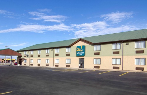 Russell Hotel | Quality Inn