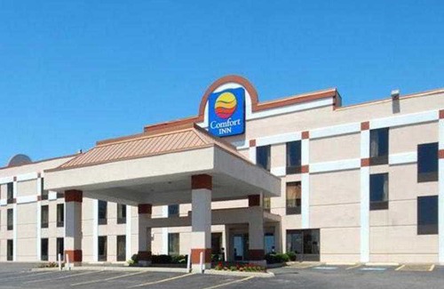 Akron Hotel | Quality Inn