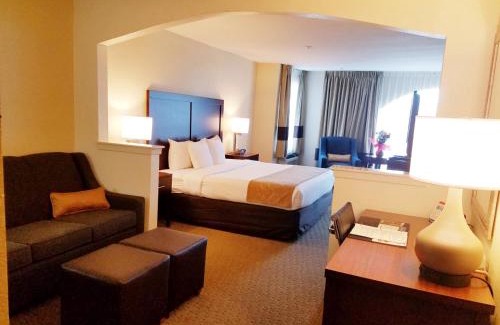 Las Colinas Hotel | Quality Suites Irving-Las Colinas