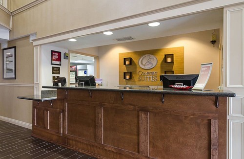 Springdale Hotel | Quality Suites