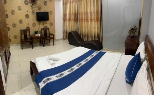 Tan Thuan Dong Hotel | Quang Huy Hotel