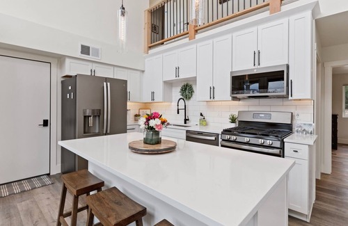 Whitefish House | Quarry B10 - Stunning Quarry unit w/ access to community pool, spa , gym & more!