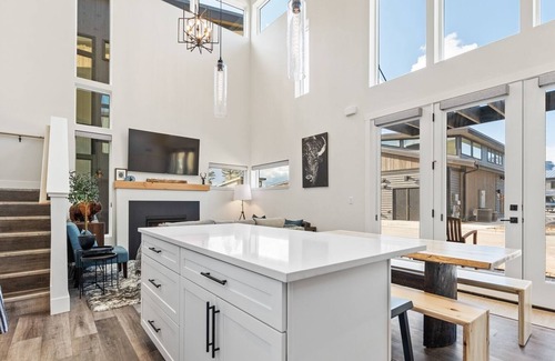 Whitefish House | Quarry B8 -The Eagle`s Nest at The Quarry! Stunning home with lots of amenities!