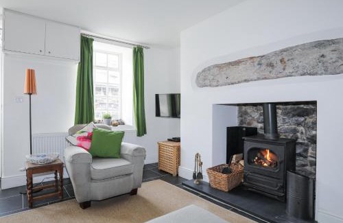 Beddgelert House | Quarryman's cottage