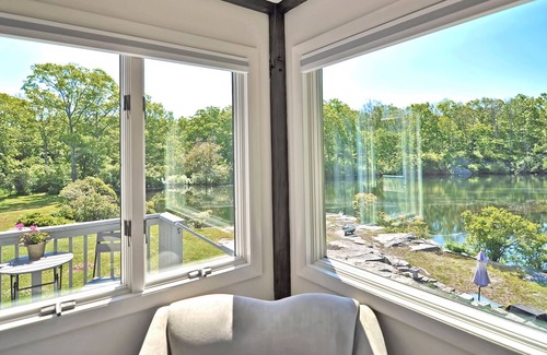 Gloucester House | Quarryman’s Cottage: 1bd, 1 bth PRIVATE QUARRY: DOG friendly