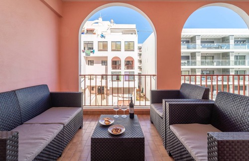 Cavacos Apartment | Quarteira Beach - 2.º D by HelloVacations