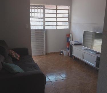 Nova Odessa House | Quarto com cama de casal