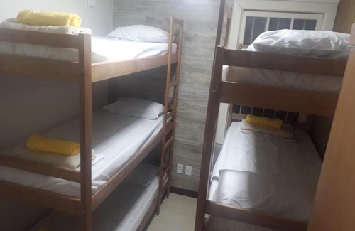 Historic Center Cabin | Quarto para 6 pessoas 1 - Village Hostel